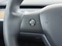 Tesla Model Y RWD Warmtepomp LFP-Accu Leer Lmv Camera's Pano-dak Adap.Cruise Navi Ecc Autopilot Stoel+Stuur+Achterbank Verwarming Elek.Achterklep Dodehoek detector Draadloze telefoonlader SOH 93% 1e Eigenaar Origineel Nederlandse Auto 1.600KG Trekgewicht