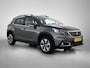 Peugeot 2008 SUV Allure 130pk | Navigatie | Panoramadak | Achteruitrijcamera | Climate Control | Cruise Control | Parkeersensoren | Half lederen sportstoelen | Grip Control | Apple Carplay / Android Auto | Bluetooth | Elektrisch inklapbare spiegels | Automatisch dimlicht | Regensensor | Donker getint glas | 16" lichtmetalen velgen |