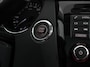 Nissan Qashqai 1.2 Tekna Airco Cruise control LED Parkeersensoren Camera Radio Lichtmetalen velgen Verwarmde voorstoelen Panorama dak Trekhaak APK 9-7-2027!