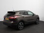 Nissan Qashqai 1.2 Tekna Airco Cruise control LED Parkeersensoren Camera Radio Lichtmetalen velgen Verwarmde voorstoelen Panorama dak Trekhaak APK 9-7-2027!