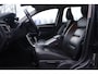 Volvo V70 1.6 T4 Limited Edition | Lederen bekleding | Xenon verlichting | Navigatie | Stoelverwarming | 100% dealer onderhouden | 17" velgen | trekhaak |