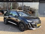 Peugeot e-2008 EV GT Pack 50 kWh AUTOMAAT |PANORAMADAK | ACHTERUIT RIJ CAMERA| SPORT STOELEN| KEYLESS ENTRY/GO| NAVIGATIE | LED KOPLAMPEN | STOEL VERWARMING |
