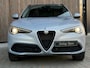 Alfa Romeo Stelvio 2.0 T AWD Sprint / Pano / Bianco Lunare /