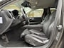 Volvo V60 2.0 B4 Momentum Business 197pk | Elek. Wegklapbare Trekhaak | Leder | Adaptive cruise control | Stoel- & Stuurverwarming | Elektrische lendesteunverstelling