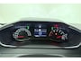 Peugeot 2008 1.2 PureTech Allure Pack 130 PK | Handgeschakeld | Trekhaak | Camera | Cruise Control | Airco | Mirror Screen | Apple Carplay | Navigatie | Dealer onderhouden