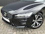 Volvo S60 2.0 B4 R-Design Adaptieve Cruise Control / BLIS / Stoel- en stuurverw. / Trekhaak / Elektr. verst. best stoel / Contourstoelen met zitting verlenger / Keyless Drive