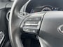 Hyundai Kona Electric EV Limited 64 kWh / achterbank verwarmd / Apple Carplay/Android Auto / cruise control adaptief met Stop&Go en stuurhulp /