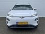 Hyundai Kona Electric EV Limited 64 kWh / achterbank verwarmd / Apple Carplay/Android Auto / cruise control adaptief met Stop&Go en stuurhulp /