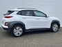 Hyundai Kona Electric EV Limited 64 kWh / achterbank verwarmd / Apple Carplay/Android Auto / cruise control adaptief met Stop&Go en stuurhulp /