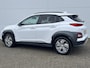 Hyundai Kona Electric EV Limited 64 kWh / achterbank verwarmd / Apple Carplay/Android Auto / cruise control adaptief met Stop&Go en stuurhulp /