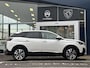 Peugeot 3008 1.2 PureTech Allure Avantage | Trekhaak | Navigatie | Climate Control | Skiluik | DAB | Parkeercamera/-sensoren | Apple Carplay/Android Auto |