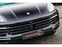 Porsche Cayenne 3.0 E-Hybrid Platinum Edition | BTW incl. | Sport uitlaat | ACC | Panorama | Massage | Trekhaak elek | Facelift |