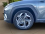Hyundai Tucson 1.6 T-GDI PHEV 265pk Comfort Smart 4WD | Camera | Carplay | Keyless | Navigatie | Full - Led | Elek. Klep | Winterpakket | 19" Lichtmetaal | Krell Audio | Digitale Cockpit | Parkeer Assistent | Adapt. Cruisecontrol