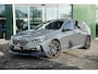 BMW 1-Serie 118i High Executive Edition | Model M Sport | Panoramadak | Harman Kardon surround sound system | Lederen bekleding | 19 inch lichtmetalen M wielen Dubbelspaak Bicolor |