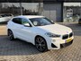 BMW X2 sDrive20i High Executive AUTOMAAT | LEDER | DODEHOEK DETECTIE | ACHTERUIT RIJ CAMERA | SPORT STOELEN| KEYLESS ENTRY/GO|NAVIGATIE | BI- XENON KOPLAMPEN | STOEL VERWARMING |
