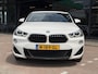 BMW X2 sDrive20i High Executive AUTOMAAT | LEDER | DODEHOEK DETECTIE | ACHTERUIT RIJ CAMERA | SPORT STOELEN| KEYLESS ENTRY/GO|NAVIGATIE | BI- XENON KOPLAMPEN | STOEL VERWARMING |
