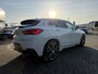 BMW X2 sDrive20i High Executive AUTOMAAT | LEDER | DODEHOEK DETECTIE | ACHTERUIT RIJ CAMERA | SPORT STOELEN| KEYLESS ENTRY/GO|NAVIGATIE | BI- XENON KOPLAMPEN | STOEL VERWARMING |