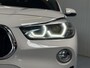BMW X2 sDrive20i High Executive AUTOMAAT | LEDER | DODEHOEK DETECTIE | ACHTERUIT RIJ CAMERA | SPORT STOELEN| KEYLESS ENTRY/GO|NAVIGATIE | BI- XENON KOPLAMPEN | STOEL VERWARMING |