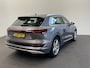 Audi E-tron 50 quattro Business edition Plus 71 kWh | Panoramadak | Navigatie | Parkeersensoren | Adaptive Cruise Control | Memory stoelen | Stoelverwarming | Full Led | Climate Control | Virtual Cockpit | Lichtmetalen velgen