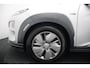 Hyundai Kona Electric EV Fashion 64 kWh 3- Fase SOH 96,1% | Warmtepomp | Camera | Navigatie | Head-Up Display