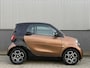 smart Fortwo 1.0 71pk Prime | All Season Banden | Panorama Dak | Stoelverwarming | Cruise Control | Climate Control |