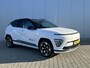Hyundai Kona Electric Comfort Smart 65.4 kWh / 19 Inch / Stoel- & Stuurverwarming / Achteruitrijcamera / V2L /