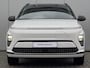 Hyundai Kona Electric Comfort Smart 65.4 kWh / 19 Inch / Stoel- & Stuurverwarming / Achteruitrijcamera / V2L /