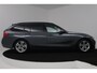 BMW 3-Serie Touring 318d Upgrade Edition (PANORAMADAK, AUTOMAAT, NAVIGATIE, PARKEERSENSOREN, CRUISE CONTROL)