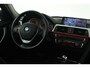 BMW 3-Serie Touring 318d Upgrade Edition (PANORAMADAK, AUTOMAAT, NAVIGATIE, PARKEERSENSOREN, CRUISE CONTROL)