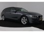 BMW 3-Serie Touring 318d Upgrade Edition (PANORAMADAK, AUTOMAAT, NAVIGATIE, PARKEERSENSOREN, CRUISE CONTROL)
