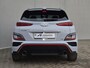 Hyundai Kona 2.0 T-GDI N Performance 280pk DCT8 Automaat / Fabrieksgarantie tot 06-2028 / Dealer onderhouden / Trekgewicht 1600 kg / Head Up Display / Glazen schuif- en kanteldak / Stuur-, Stoel en Achterbank verwarming /
