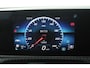 Mercedes-Benz A-klasse 180 d Premium Plus (ACHTERUITRIJCAMERA, NAVIGATIE, PARKEERSENSOREN, BLUETOOTH, CRUISE CONTROL)
