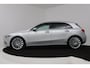 Mercedes-Benz A-klasse 180 d Premium Plus (ACHTERUITRIJCAMERA, NAVIGATIE, PARKEERSENSOREN, BLUETOOTH, CRUISE CONTROL)