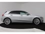 Mercedes-Benz A-klasse 180 d Premium Plus (ACHTERUITRIJCAMERA, NAVIGATIE, PARKEERSENSOREN, BLUETOOTH, CRUISE CONTROL)