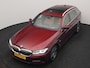 BMW 5-Serie Touring 530e Individual Plug In Hybrid 293pk Dealer O.H Aventurinrot Metallic PHEV | Panodak | Luxe Lederen Comfortzetels Memory & Ventilatie | Laser LED | Adaptive Cruise | Head Up | Harman Kardon | Keyless |