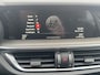 Alfa Romeo Stelvio 2.0 T 280 Pk AWD First Edition Xenon Navigatie Camera Elek Stoelen Leder Stoel + Stuurverwarming 19 inch Velgen DAB Super nette staat en lage kilometerstand !