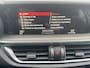 Alfa Romeo Stelvio 2.0 T 280 Pk AWD First Edition Xenon Navigatie Camera Elek Stoelen Leder Stoel + Stuurverwarming 19 inch Velgen DAB Super nette staat en lage kilometerstand !