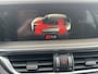 Alfa Romeo Stelvio 2.0 T 280 Pk AWD First Edition Xenon Navigatie Camera Elek Stoelen Leder Stoel + Stuurverwarming 19 inch Velgen DAB Super nette staat en lage kilometerstand !