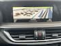 Alfa Romeo Stelvio 2.0 T 280 Pk AWD First Edition Xenon Navigatie Camera Elek Stoelen Leder Stoel + Stuurverwarming 19 inch Velgen DAB
