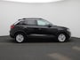 Volkswagen T-Roc 1.0 TSI Life | Apple Carplay / Android Auto | Climate Control | Parkeersensoren | Achteruitrijcamera Trekhaak |