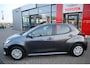 Toyota Yaris 1.5 Hybrid BUSINESS STOELVERW. DODEHOEKDETECTIE  PARK-SENSOREN AD-CRUISE CAMERA KEYLESS