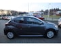 Toyota Yaris 1.5 Hybrid BUSINESS STOELVERW. DODEHOEKDETECTIE  PARK-SENSOREN AD-CRUISE CAMERA KEYLESS