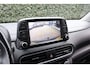 Hyundai Kona 1.0T ESSENSE | PLUS PACK | NL-AUTO! | CAMERA | ALL SEASON | NAVI | CLIMA | CRUISE | PARKEERSENSOREN | APPLE CARPLAY & ANDROID AUTO | VOLLEDIG ONDERHOUDEN!