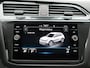 Volkswagen Tiguan 1.4 TSI eHybrid Elegance Panoramisch schuif-/kanteldak - IQ light - ACC - Navigatie - Camera
