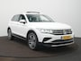Volkswagen Tiguan 1.4 TSI eHybrid Elegance Panoramisch schuif-/kanteldak - IQ light - ACC - Navigatie - Camera
