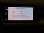 Volkswagen Golf 1.0 eTSI Life | Adaptieve cruise control | CarPlay | Parkeersensoren | Draadloze telefoonlader | Bluetooth | Getint glas | Sfeerverlichting |