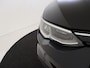 Volkswagen Golf 1.0 eTSI Life | Adaptieve cruise control | CarPlay | Parkeersensoren | Draadloze telefoonlader | Bluetooth | Getint glas | Sfeerverlichting |
