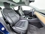 Tesla Model 3 SR Plus 325PK Lmv 18" AutoPilot FSD Leder Pano-dak Adaptive-Cruise Camera's Elektr.-Stuur+Stoelen+Spiegels+Geheugen+Easy-Entry+Verwarmde stoelen Park assistent Pdc WIFI Lane-Assist Speed-Assist Navi LED Comfortstoelen ACC DAB Voorverwarmen interieur via App Keyless One-Pedal-Drive 1e Eigenaar Origineel Nederlandse Auto