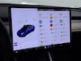 Tesla Model 3 SR Plus 325PK Lmv 18" AutoPilot FSD Leder Pano-dak Adaptive-Cruise Camera's Elektr.-Stuur+Stoelen+Spiegels+Geheugen+Easy-Entry+Verwarmde stoelen Park assistent Pdc WIFI Lane-Assist Speed-Assist Navi LED Comfortstoelen ACC DAB Voorverwarmen interieur via App Keyless One-Pedal-Drive 1e Eigenaar Origineel Nederlandse Auto