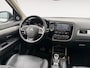 Mitsubishi Outlander 2.0 PHEV Instyle |Achteruitrijcamera| Trekhaak| voorstoelen verwarmd| 12 maanden Bovag Garantie